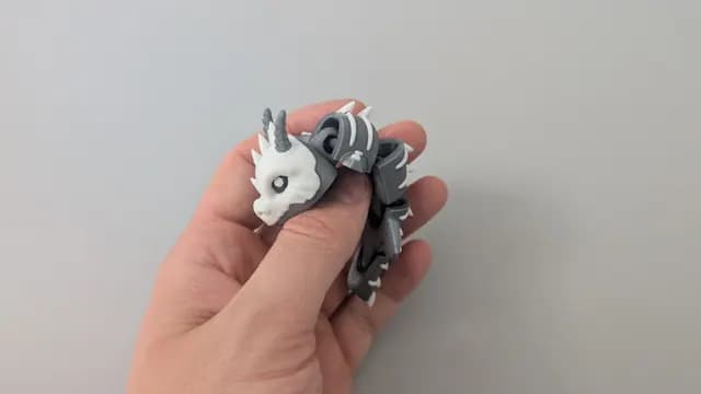 BONE DRAGON - ARTICULATED KEYCHAIN FIGURE, catalogusmodel OT-23E45605BB24
