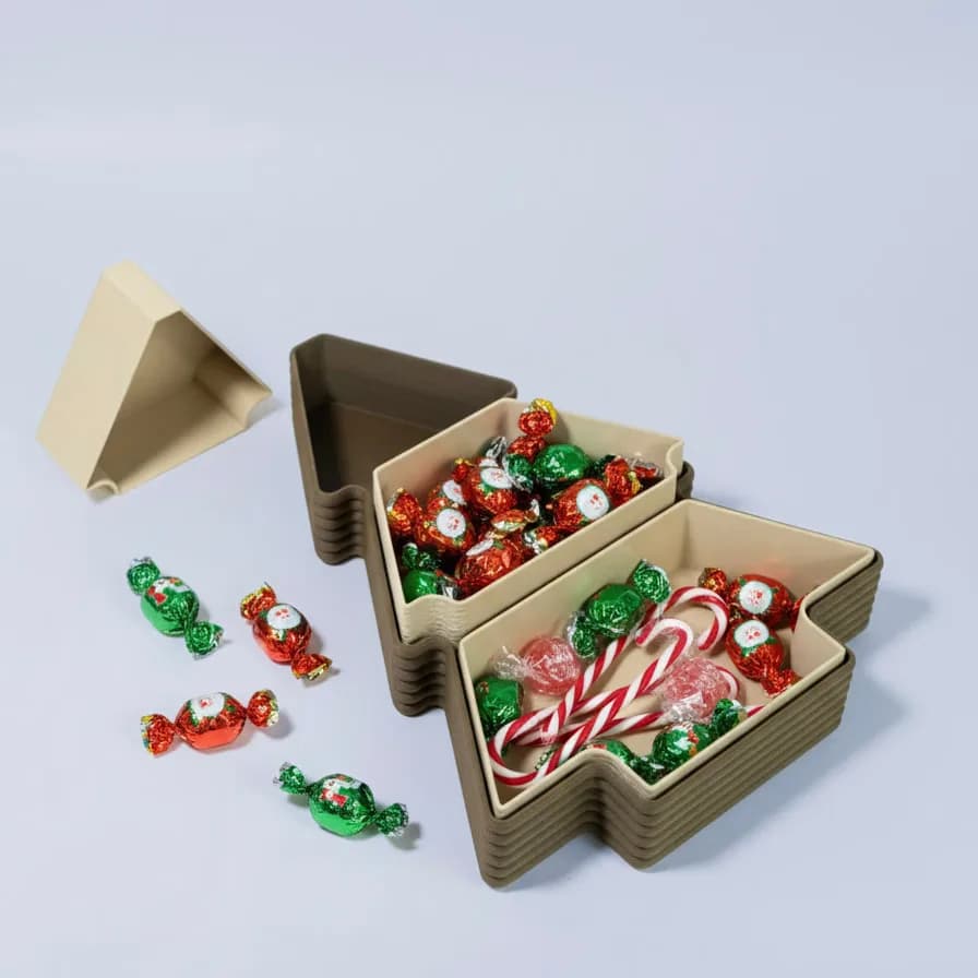 Christmas tree tray with three inserts, source design view 1 by additiveworks