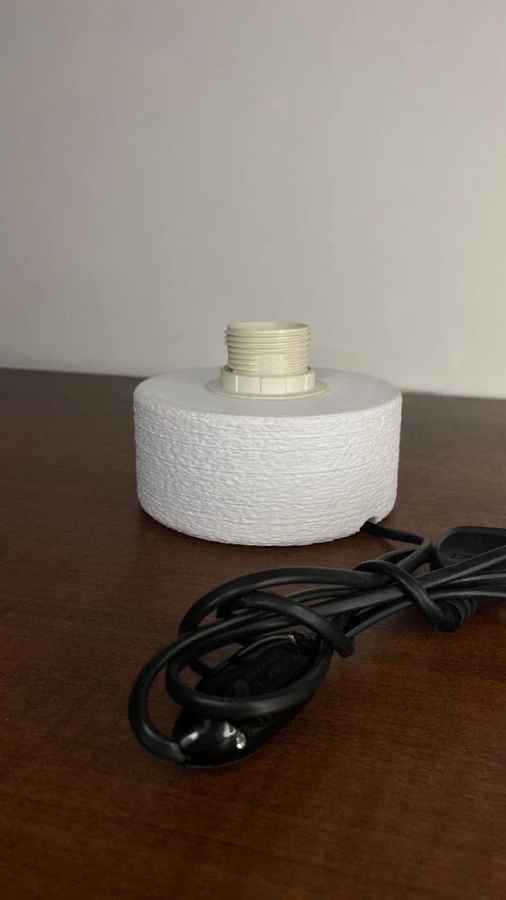 Lunfardo Cilinder in een makerbeeld met een aparte E27-fitting en snoer; standaard geprinte set zonder de afgebeelde extra textuur