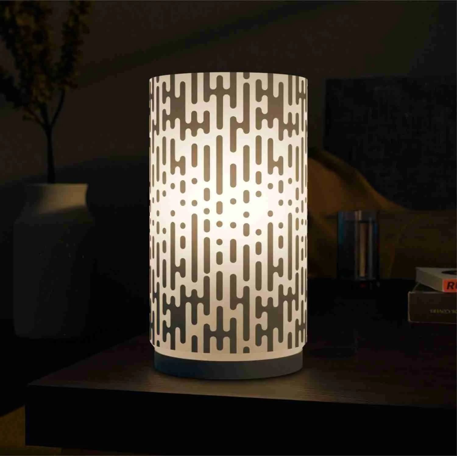 Verlicht Pixel Glow-ontwerpvoorbeeld van kraken.stl met contrasterende vlakken op een cilindrische kap